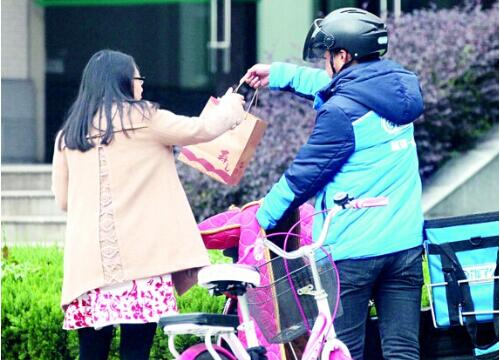 武漢大學(xué)生為什么這么愛吃外賣,這些理由我也是醉了！